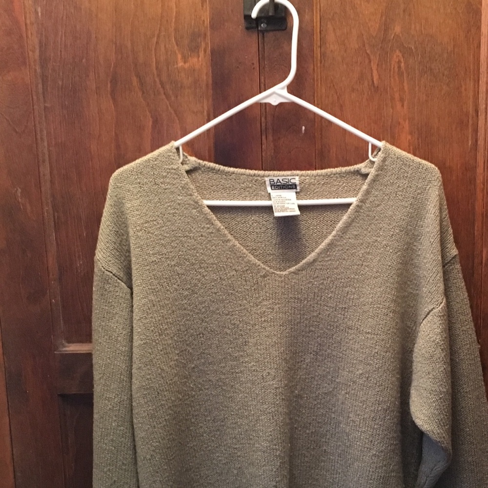 Taupe knit sweater L